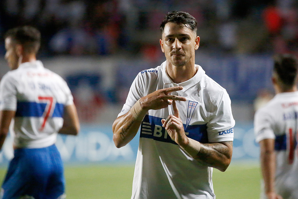 Universidad Católica alcanza el liderato tras vencer a Palestino