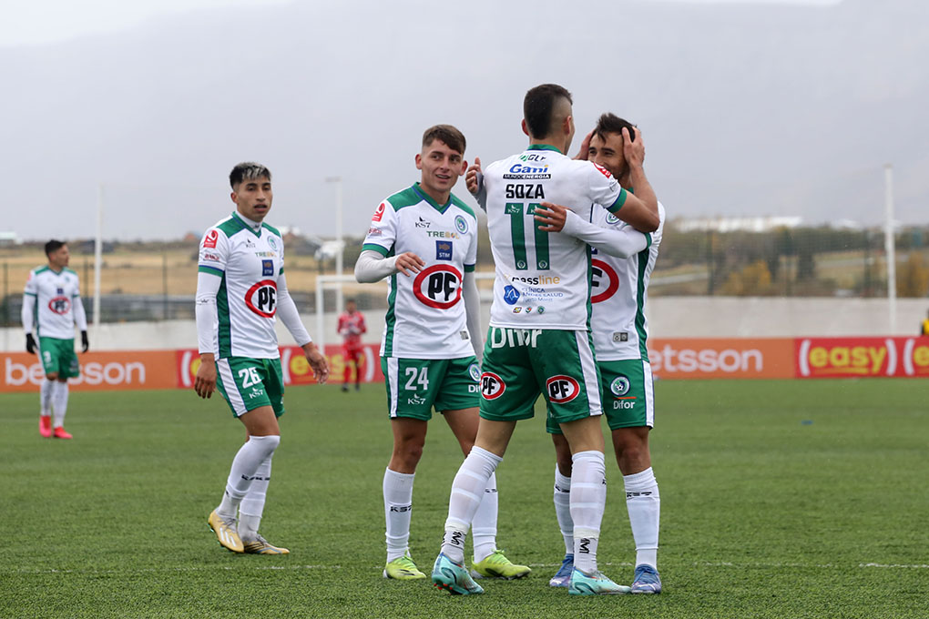 Deportes Puerto Montt derrotó a CD Bories en el duelo más austral del mundo