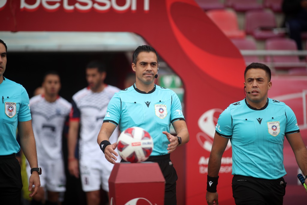 Designación de árbitros y árbitras para el Campeonato Betsson, el Ascenso Betsson y la Segunda División