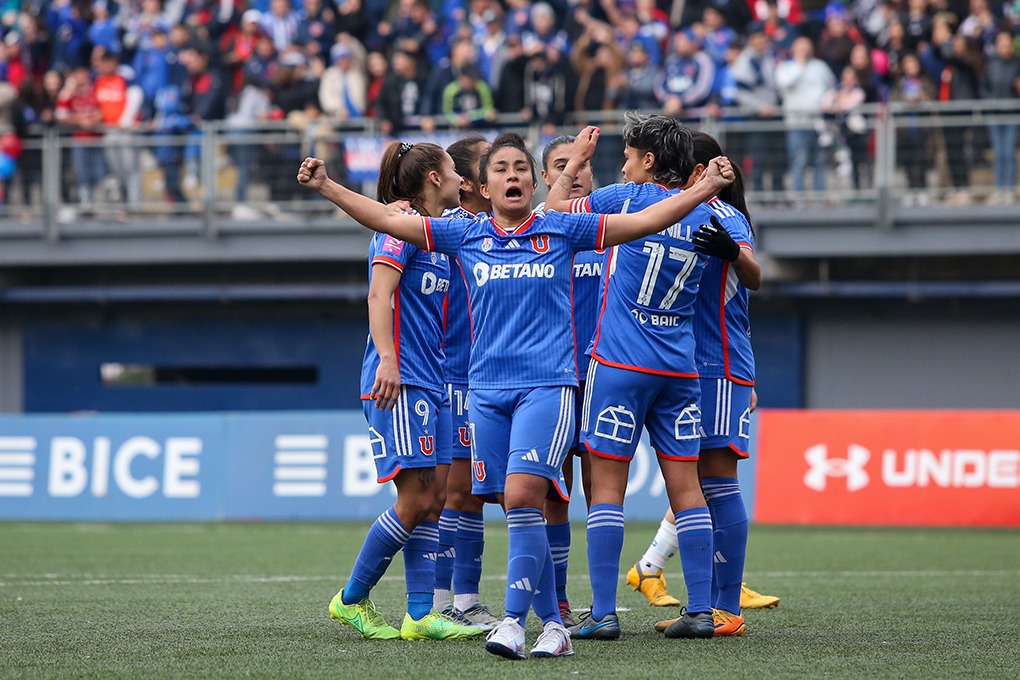 Universidad de Chile derrotó a Universidad Católica en el arranque de la segunda fase