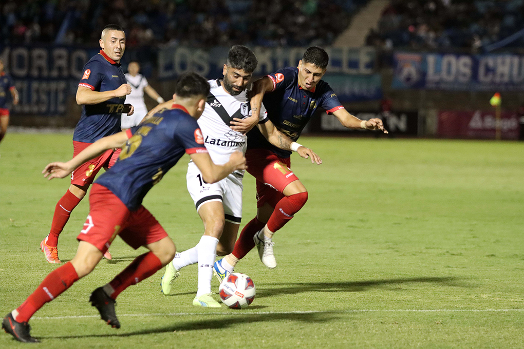 Santiago Morning rescató una igualdad ante San Marcos de Arica