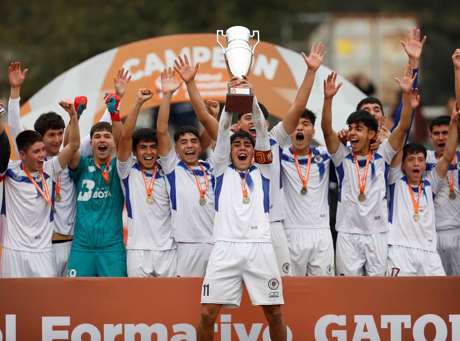 Deportes Santa Cruz se consagró campeón del Formativo Gatorade Sub 17 Regional Apertura 2023