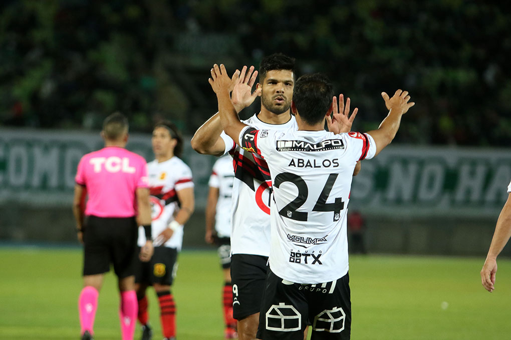 Lionel Altamirano se mete de lleno en la pelea de los goleadores