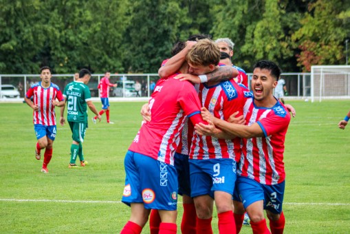 Comenzó la emoción con festejos visitantes