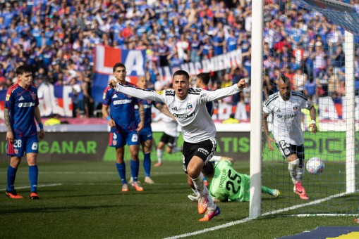 Colo Colo se quedó con el Superclásico 200