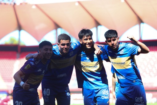 Everton obtiene importante triunfo ante Ñublense 
